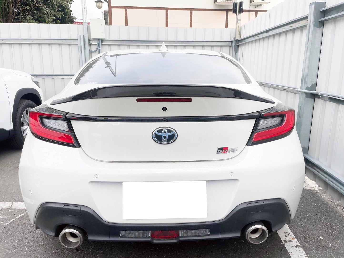 AeroLuxe GR86 Spec-TRD Carbon Fiber Paint Matched Aero Kit (With Spoiler)