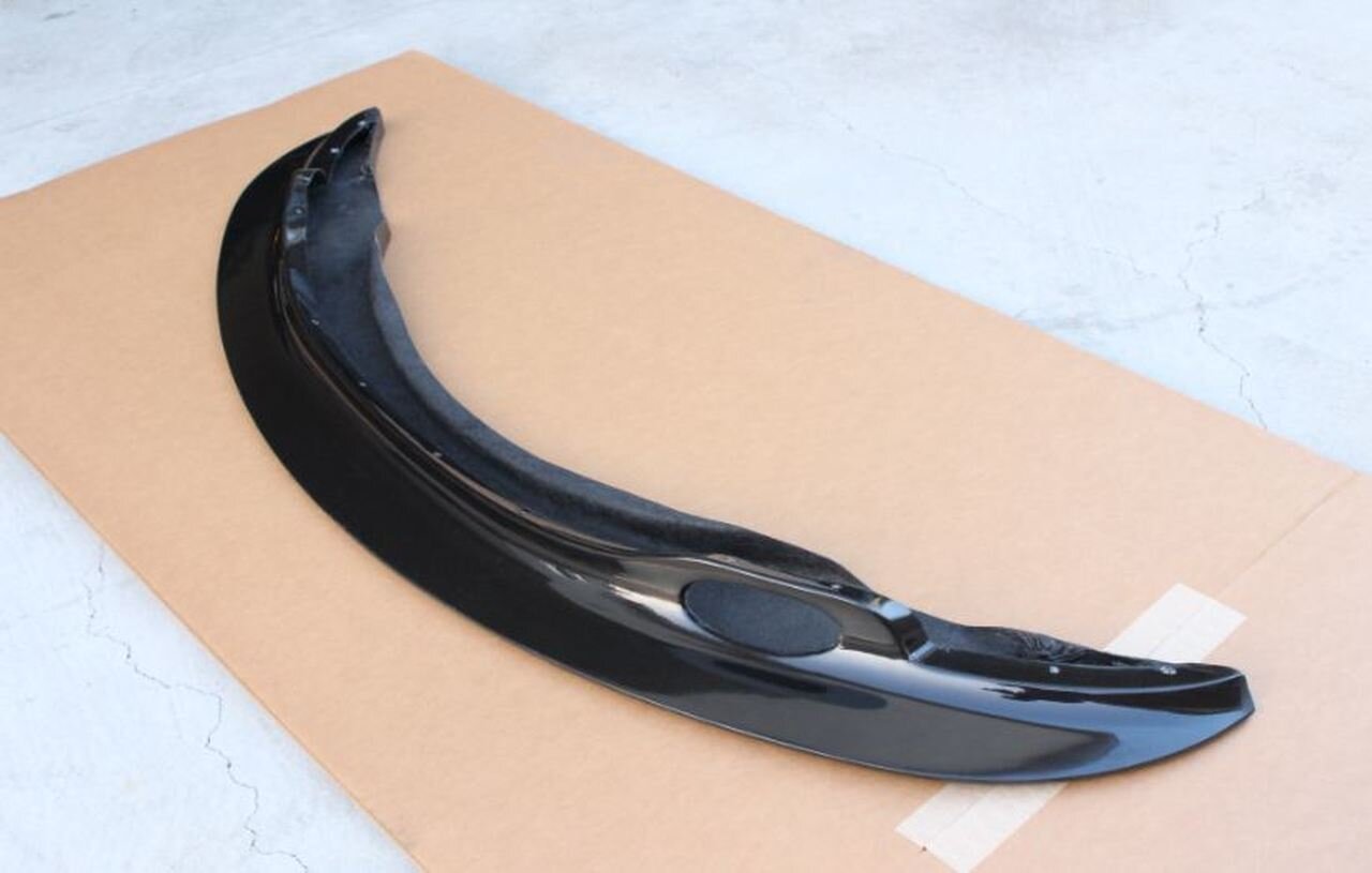 AeroLuxe BMW E9X M3 Spec-GT4 FRP Front Lip