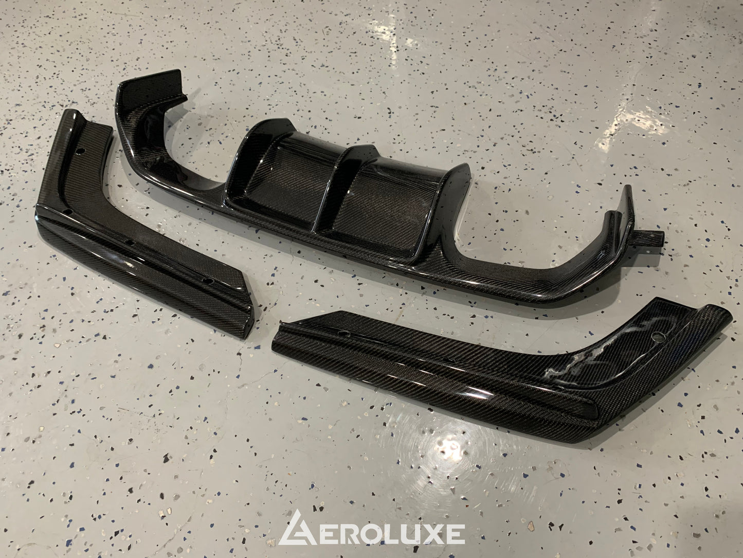 AeroLuxe BMW F80/F82 Spec-V Carbon Fiber Rear Diffuser