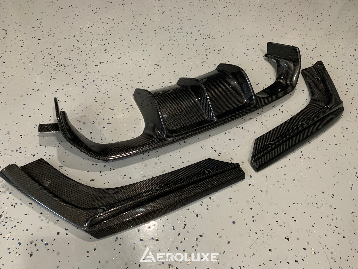 AeroLuxe BMW F80/F82 Spec-V Carbon Fiber Rear Diffuser