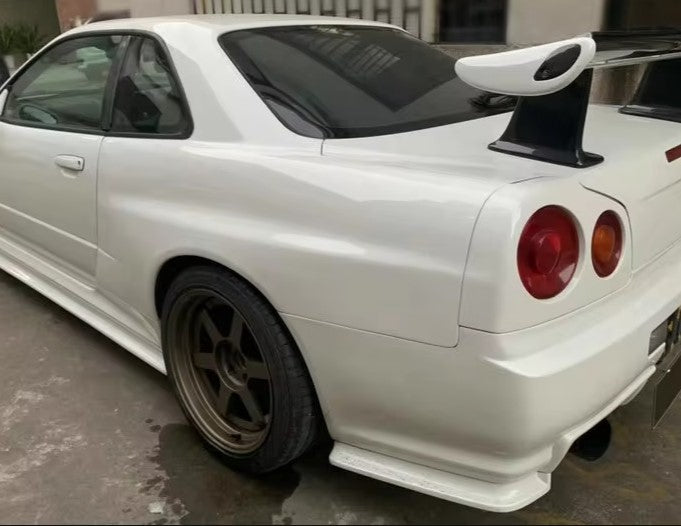 AeroLuxe R34 Spec-GTR Rear Over Fenders