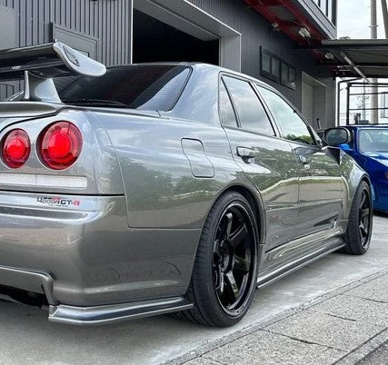 AeroLuxe R34 Sedan Spec-R Rear Fenders