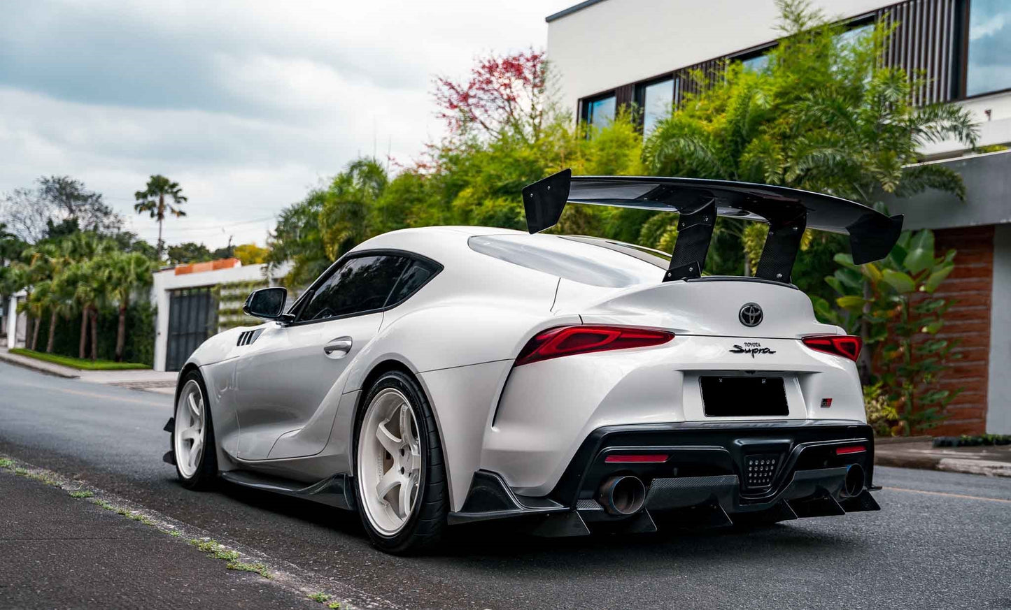 AeroLuxe MkV Supra-VRS Carbon Fiber Wing